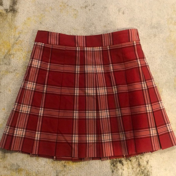 Aritzia Dresses & Skirts - Aritzia red plaid mini skirt